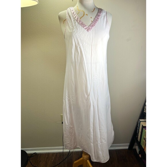 Secret Treasures Other - Secret Treasures Nightgown Size L Vintage 90's Pink  Cottagecore Sleepwear